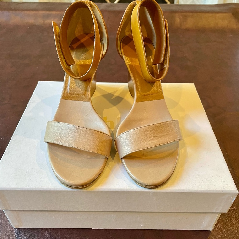 Chloe sandals 🤩